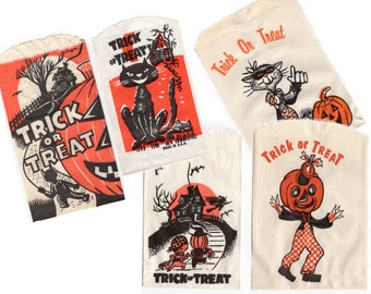 Vintage Set of 5 TRICK OR TREAT Bags Halloween Mid Century 1950s 1960s candy paper ephemera jol black cat pumpkin haunted house