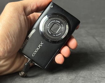 【動作品】Nikon　ニコン　デジカメ　クールピクス　S210 コンパクト Amazon.co.jp: Nikon デジタルカメラ COOLPIX (クールピクス