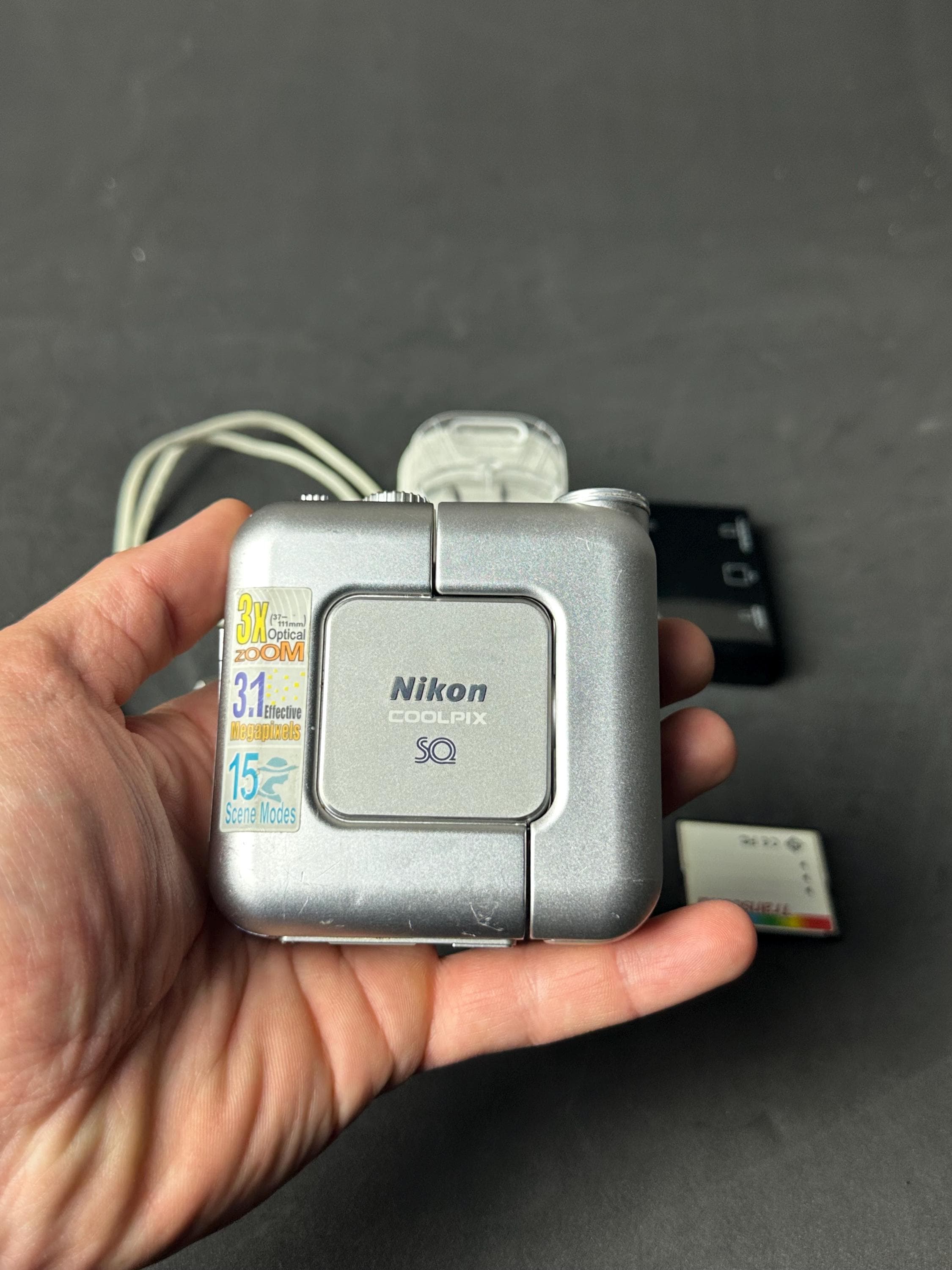 実写⭕️訳アリ【動作確認済み】Nikon COOLPIX SQ シルバー Nikon COOLPIX SQ 3.1MP Digital Camera - Silver for sale