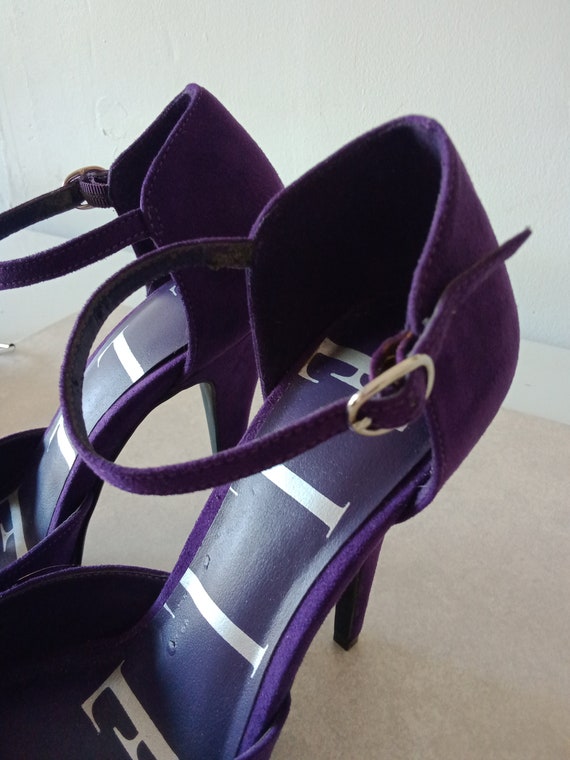woman's size 8 pumps suede purple - image 4