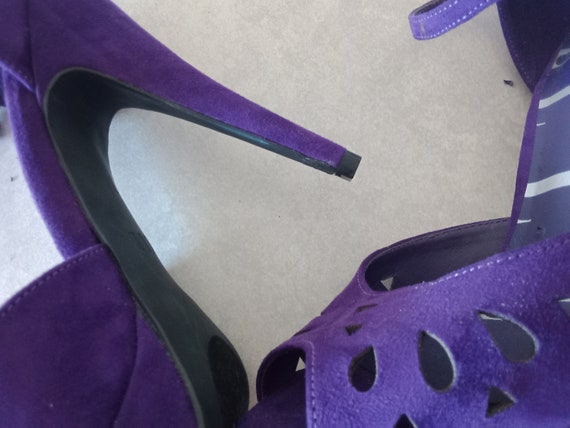 woman's size 8 pumps suede purple - image 6
