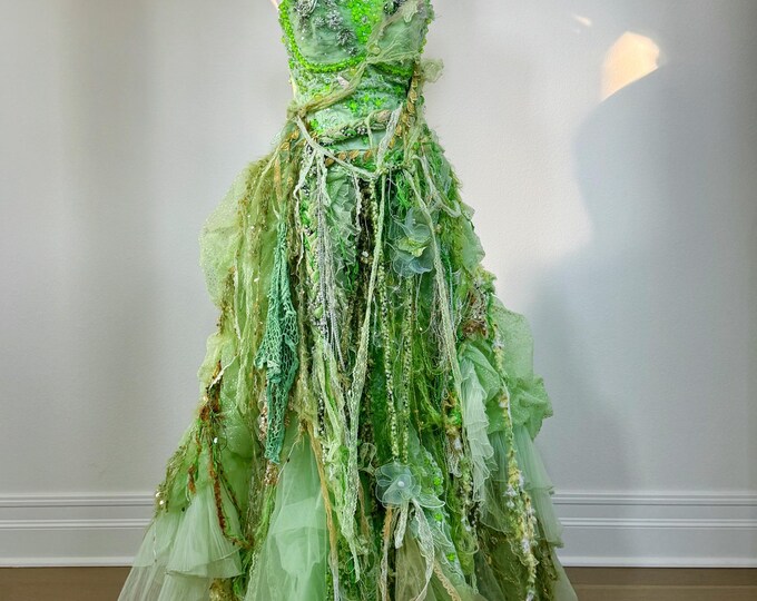 Vintage Ethereal Wedding Dress Forest Green Formal Gown - Etsy