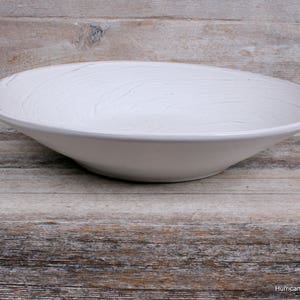 Winter White Serving Bowl. Table Display Bowl. Hand Thrown Ceramic Pottery Dish. Home Decor imagem 8