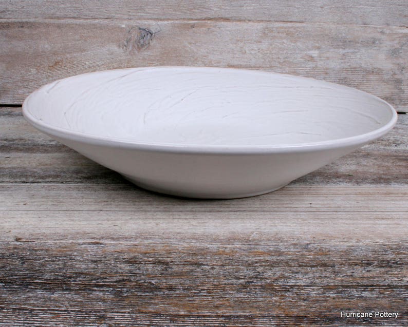 Winter White Serving Bowl. Table Display Bowl. Hand Thrown Ceramic Pottery Dish. Home Decor imagem 8