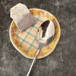 Spoon Rest with Plaid and Flowers. Granny chic. Spring-summer Decor RTS image 3