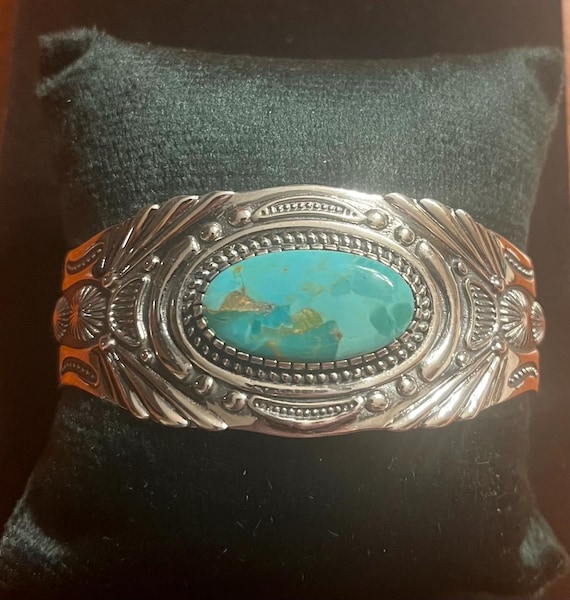 Premium Ladies Southwestern Turquoise And Sterling Cuff Bracelet- 50 g