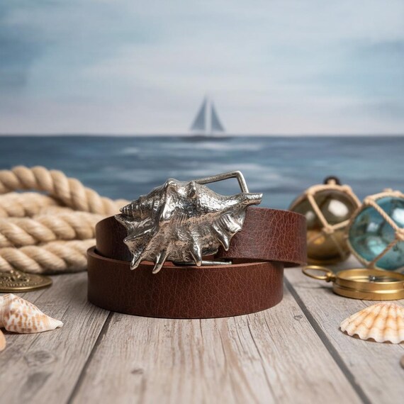 Sculpted Conch Shell Belt Buckle – Silver Tone Nautical Statement Accessory