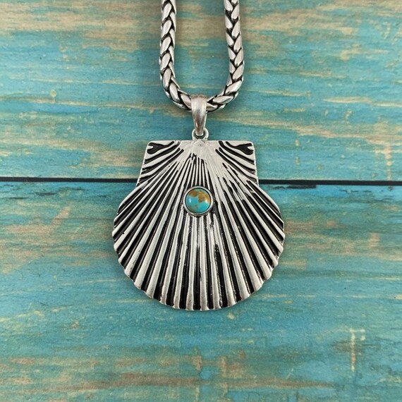 Seashell Pendant Necklace, White brass with Turquoise