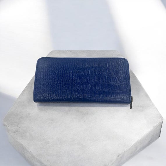 Ladies Zipper Wallet: Alligator - Agua or Navy Blue