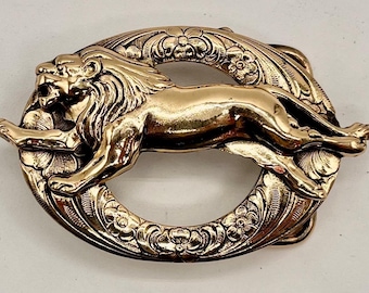 Exquisite &quot; running lion  &quot;  buckle by  Silversmith  Richard Kaish. Available with or without a custom belt by Bonfe leather workshop