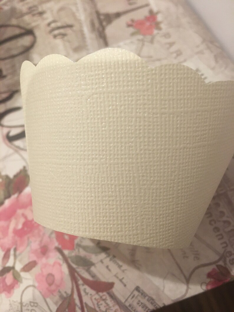 Ivory Lace Cupcake Liners