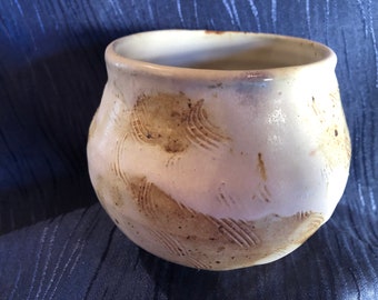 small etched pot