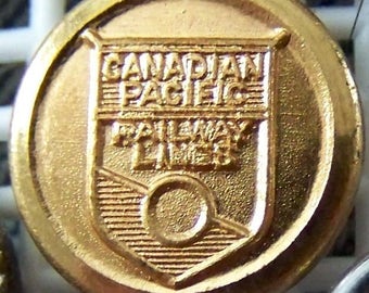 Canadian Pacific Railway BUTTON GOLD cuff/collar/hat uniform button CPR lines railroad