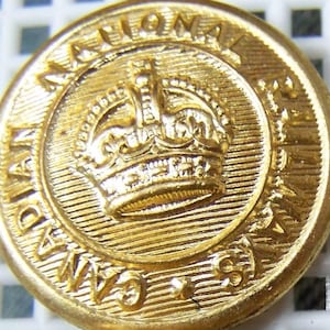Canadian National Railways button Pale Gold uniform KING&#39;S CROWN  CNR railroad line