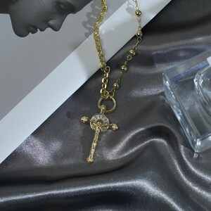 Collana con zircone a croce, fede, simbolo spirituale, gioielli religiosi, collana cristiana, elegante girocollo, regalo per lei, regalo di gioielli per il compleanno