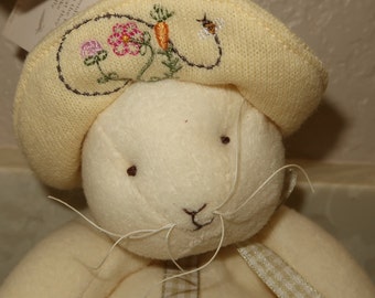 2003 Bunnies by the Bay, Hallmark, "Baylee"
