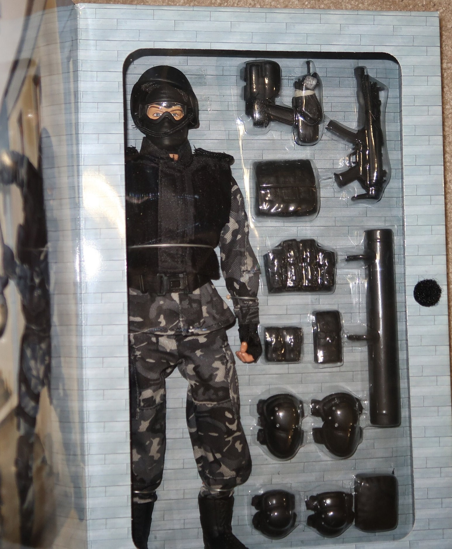 公式の店舗 Urban Subdued S.W.A.T. Finest, America's Camo Figure Action G.I.ジョー