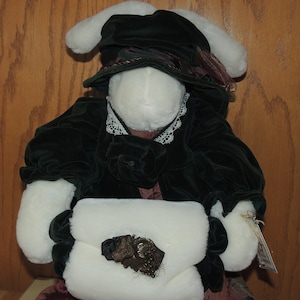 1993 GRETCHEN Bunnies by the Bay 36 inch Cashmere BUNNY Pre Hallmark