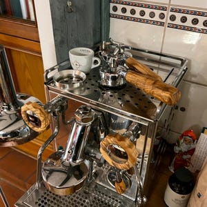 Handtagsset för Rocket Espresso Appartamento, Mozzafiato, R58, Giotto, R60v, gjord av olivträ