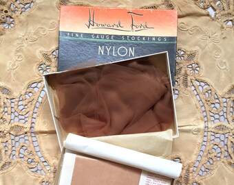 2 pairs Vintage hosiery, vintage stockings, vintage boxes, nylon stockings, sexy stockings, stockings, vintage women, 1950s fashion