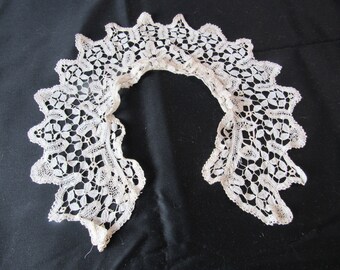 Slim Antique Cotton Tape Lace Collar