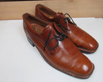1980s Vintage Leather Dark Honey Men's Handmade Derby Shoes