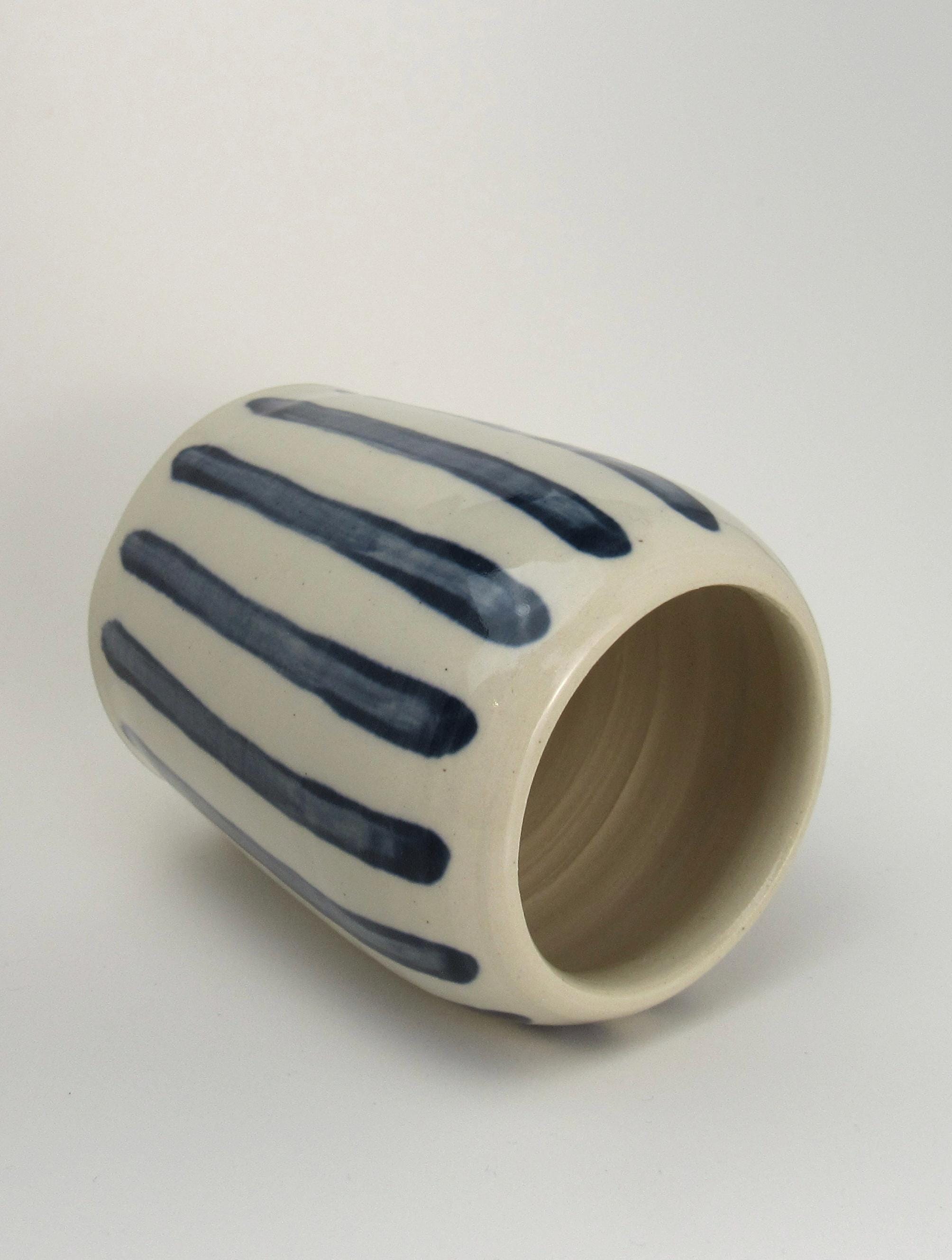 青と白のストライプ模様の花瓶 - 大 - Etsy 日本