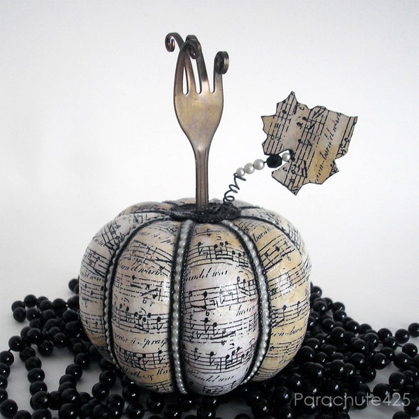 Shabby Chic Music Pumpkin 123, recycled fork photo holder, decoupage, Halloween, Tanksgiving, hostess gift