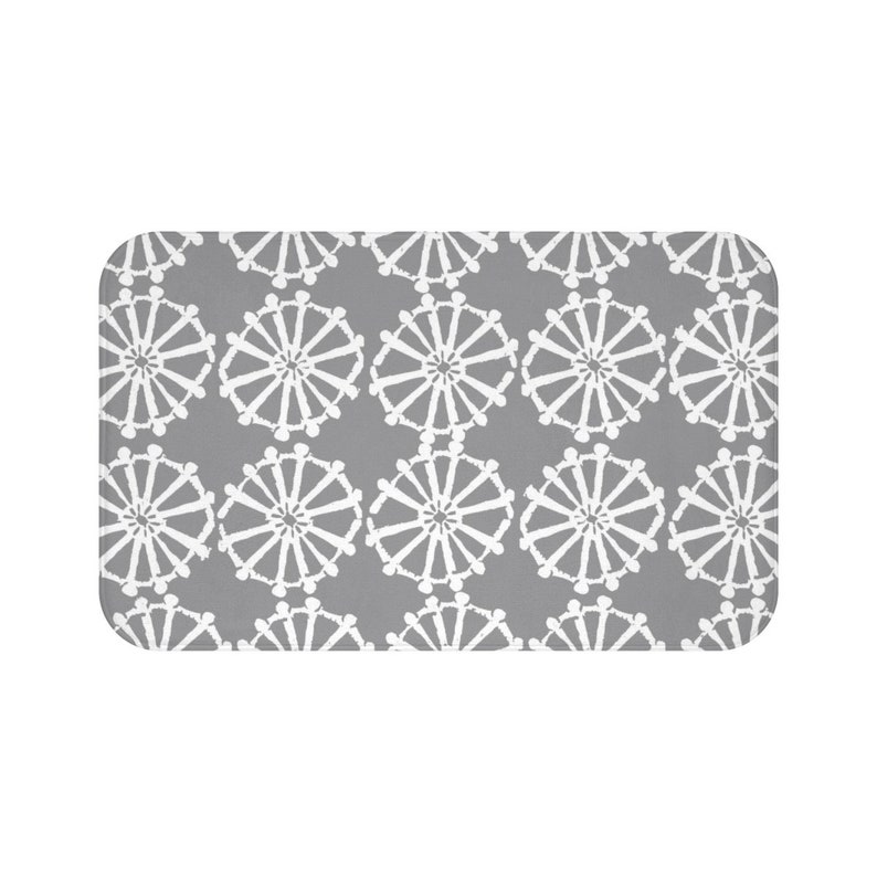Grey Bath Mat Gray And White Bath Mat Wheel Bathroom Rug Etsy