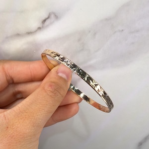 18K DC Yellow Gold Bangle