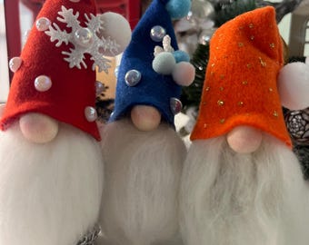 Festive Christmas Gonk Decor – Handmade Holiday Gnome for Quick Delivery!