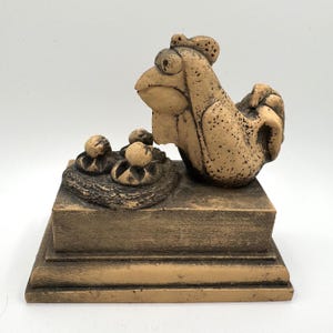Vintage 1970s Creepy Hen and Chicks Figurine