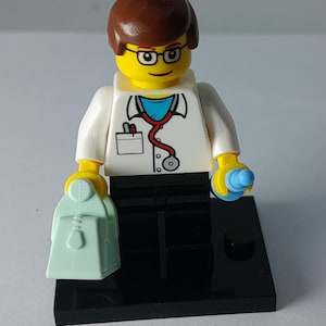 Dokterfiguur - op maat gemaakt van echt Lego
