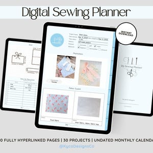 Puede incluir: Planificador de costura digital mostrado en tres tabletas. La tableta central muestra una página de proyecto con muestras de tela y una línea de tiempo. Las otras tabletas muestran un boceto y la portada del planificador. El texto incluye "Descarga instantánea".