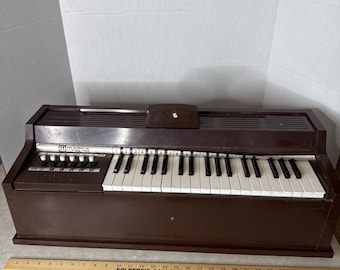 Vtg Magnus 391 Electric Chord Organ Tabletop 1971 Works! Watch Video Paino Music