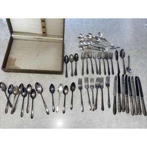 Lot 52 Vtg WM Rogers Son I.S GARDENIA Pattern SILVERPLATE Besteck Montana 1847