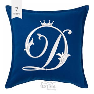 Royal Monogram Letter D Machine Embroidery para presentes personalizados. Letra inicial com Crown Embroidery Design. Download instantâneo. 7 tamanhos