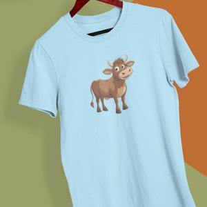 Happy Cartoon Brown Cow T-Shirt –  Fun, cute and simple design, perfect present and gift for country, farm, cow, animal or pet lovers!