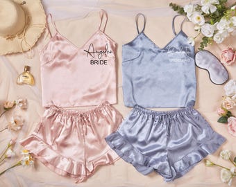 Gepersonaliseerde satijnen pyjamaset, aangepaste korte pyjamaset, bijpassende pyjama, pyjama voor bruidsmeisje, cadeaus bruidsmeisje, cadeau voor haar