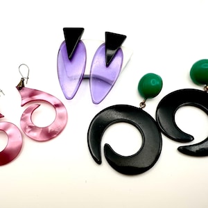 Lot of three pairs vintage 80s mod plastic earrings all for pierced ears