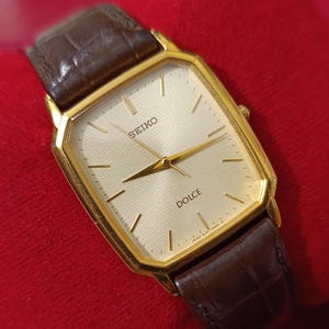 vintage Seiko Dolce Tank, cadran gaufré doré 8J41-5000 AUG 1970 JDM