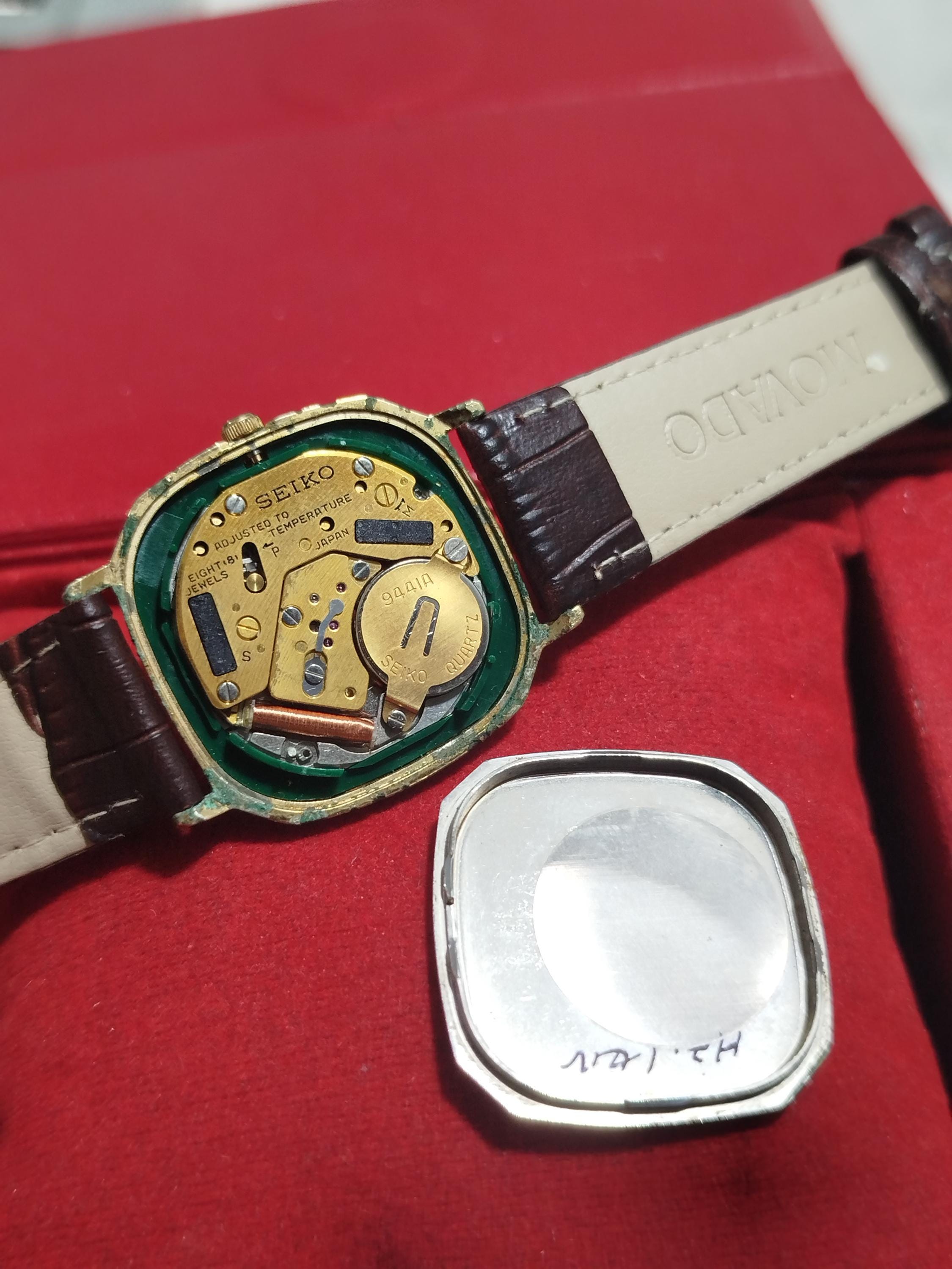〇Nc左1045 昭和レトロ SEIKO QUARTZ DM303E オレンジ VTG 1980th original Seiko gold tone men's watch 5Y30-5309