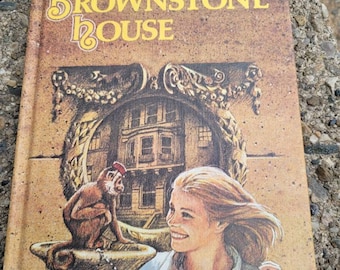 Vintage Book The Secret of the Brownstone House by Norah Smaridge Illustrated by Michael Hampshire