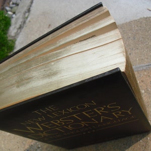 The New Lexicon Webster&#39;s Dictionary of the English Language
