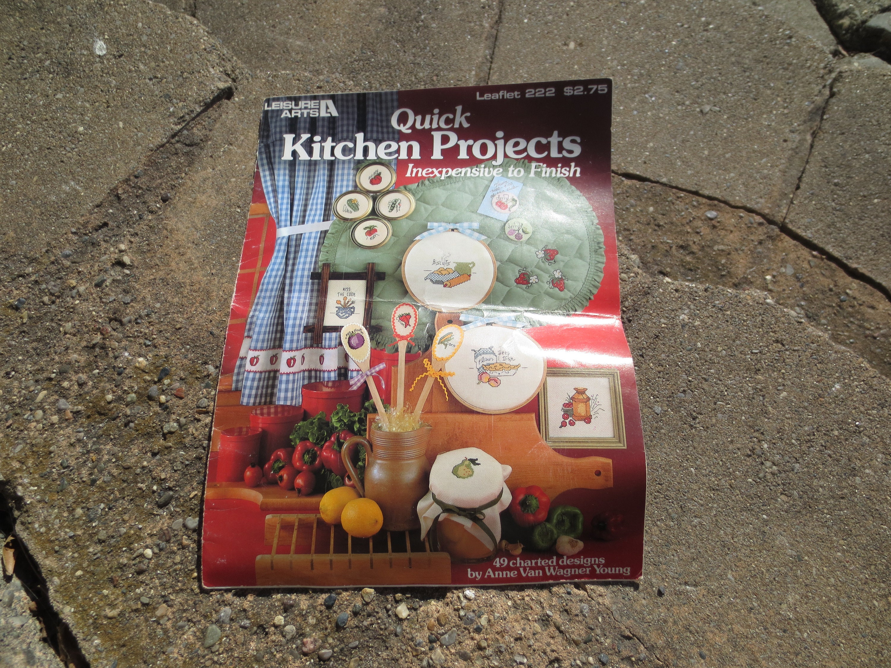 Leisure Arts Counted Cross Stitch Pattern Leaflets Quick Kitchen Projects and Jar Lids