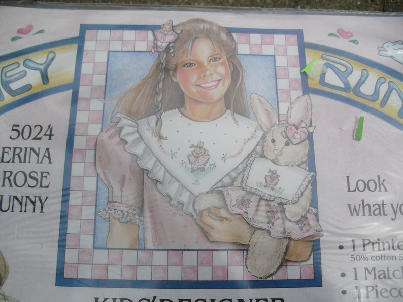 Vintage Daisy Kingdom Kid/'s Designer Collar Kit Ballerina Rose Bunny Honey Bunny Pattern #5024