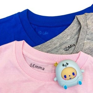 Timbro blu con nome del bambino – Ideale per asili nido e scuole materne | Produzione francese