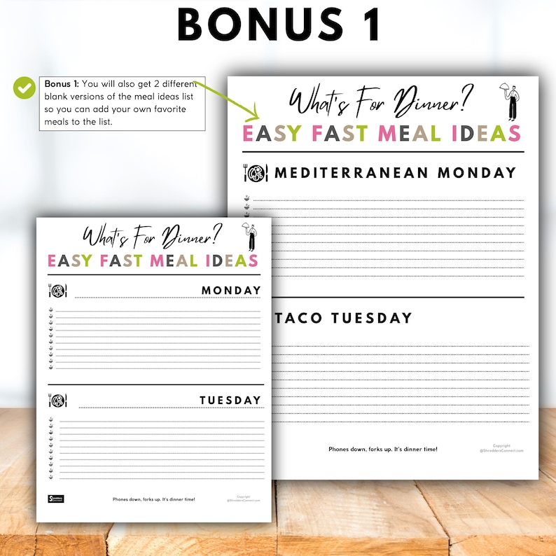 Op de afbeelding: Twee witte maaltijdplanningsvellen met de tekst "What's For Dinner? EASY FAST MEAL IDEAS". E&eacute;n vel is groter en bevat "Mediterranean Monday" en "Taco Tuesday". Het kleinere vel bevat "Monday" en "Tuesday".