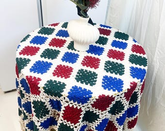 Handgefertigte Häkeltischdecke aus Baumwolle mit Quasten: Boho Floral Tischdecke, Valentinstag Geschenk, Geschenk für Mama, Geschenk für sie, Einweihungsgeschenk