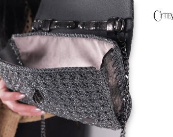 Borsa a tracolla glitterata all'uncinetto: similpelle e catena metallica - Charcoal Stardust